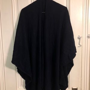 Navy Poncho 🍁